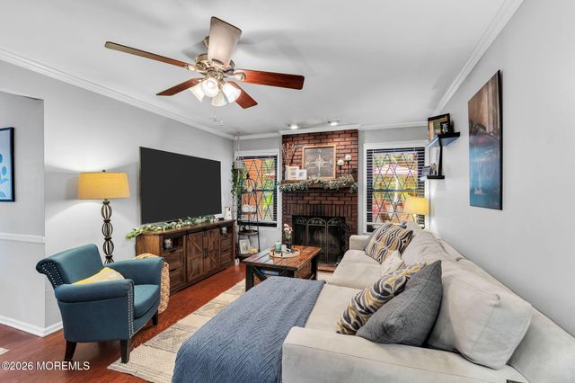 10 Concord Circle, Howell, NJ 07731