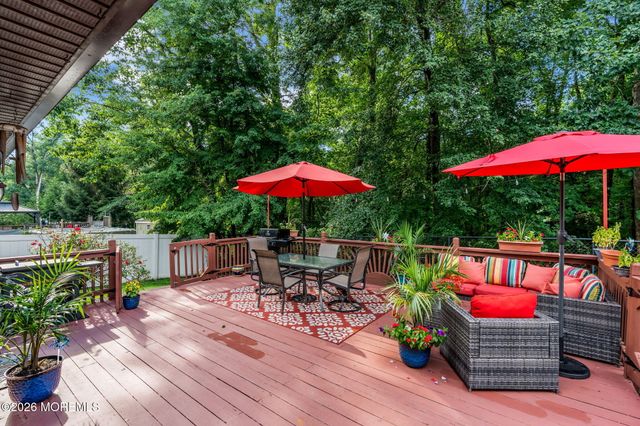 10 Concord Circle, Howell, NJ 07731