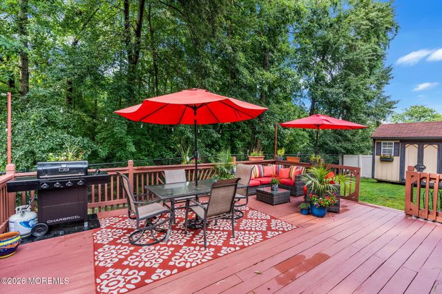 10 Concord Circle, Howell, NJ 07731