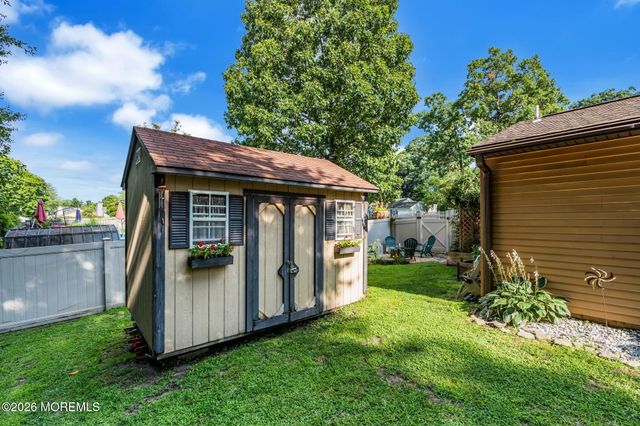 10 Concord Circle, Howell, NJ 07731