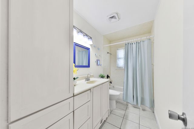 6243 FLINT ROCK DR, San Antonio, TX 78238