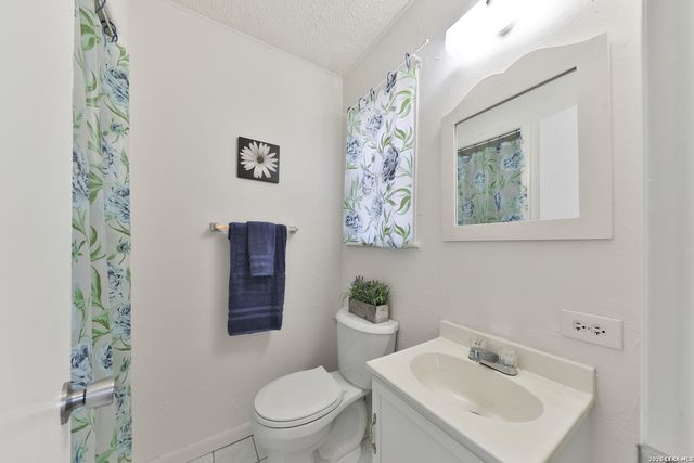 6243 FLINT ROCK DR, San Antonio, TX 78238