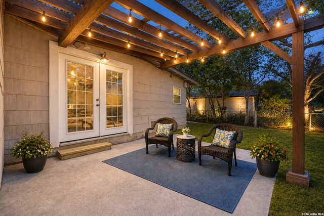 6243 FLINT ROCK DR, San Antonio, TX 78238