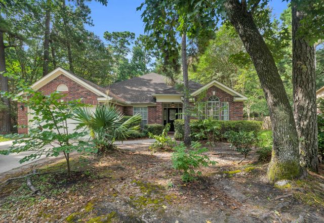 67 E Sterling Pond Circle, The Woodlands, TX 77382
