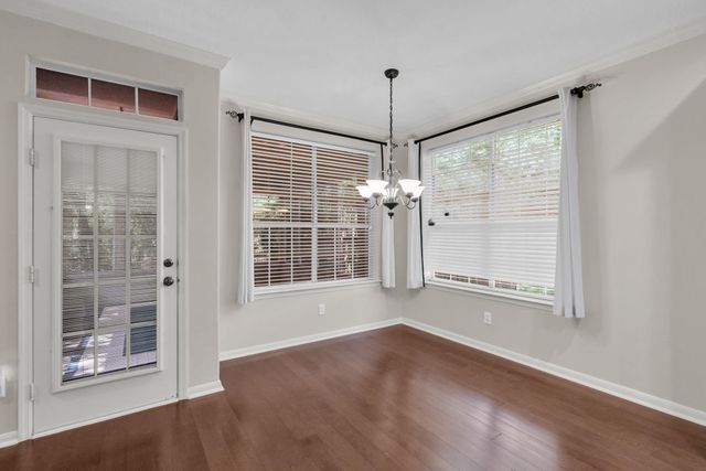 67 E Sterling Pond Circle, The Woodlands, TX 77382