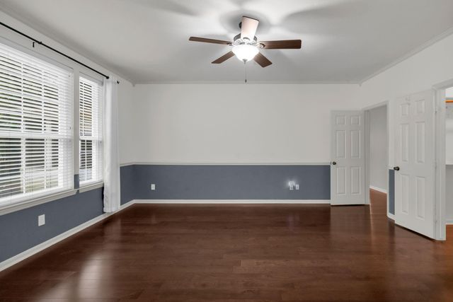 67 E Sterling Pond Circle, The Woodlands, TX 77382