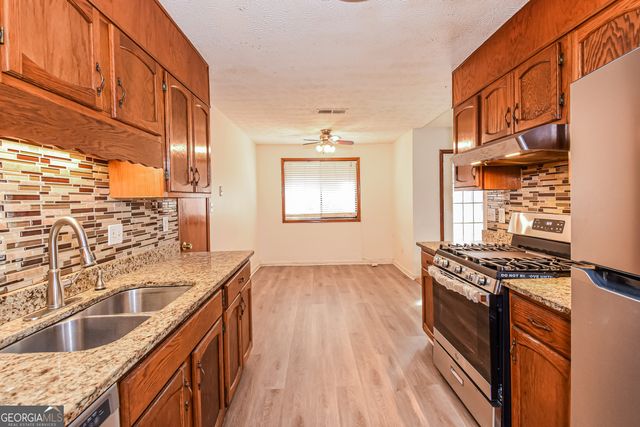 10164 Wooten Road, Roswell, GA 30076