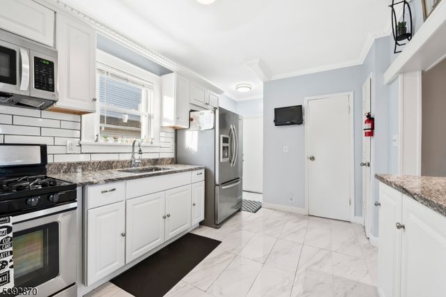 355 Bergen St, Plainfield City, NJ 07063