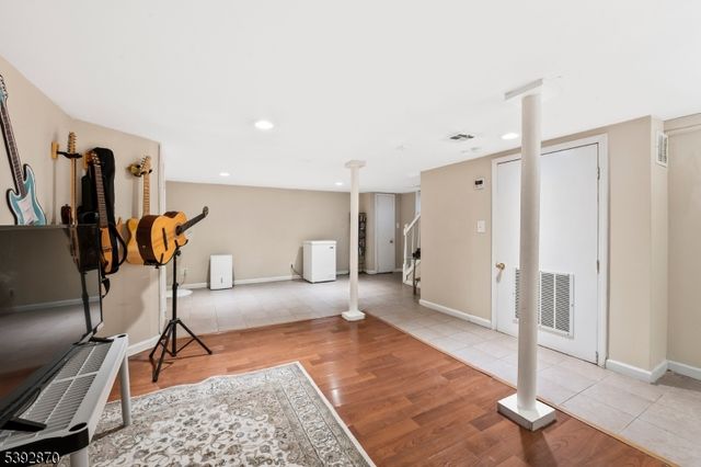 355 Bergen St, Plainfield City, NJ 07063