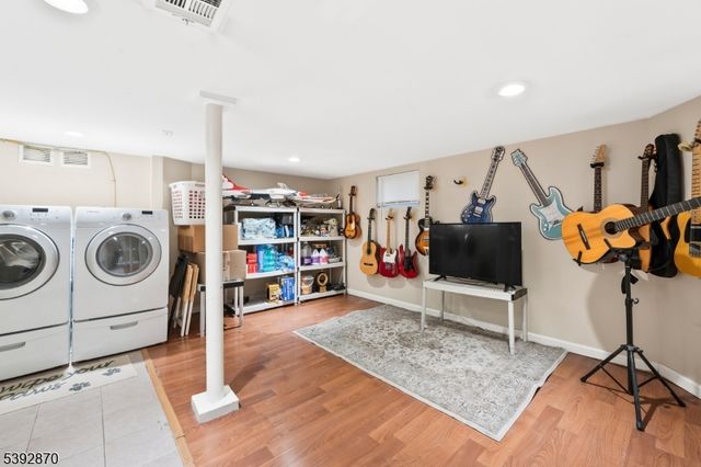 355 Bergen St, Plainfield City, NJ 07063