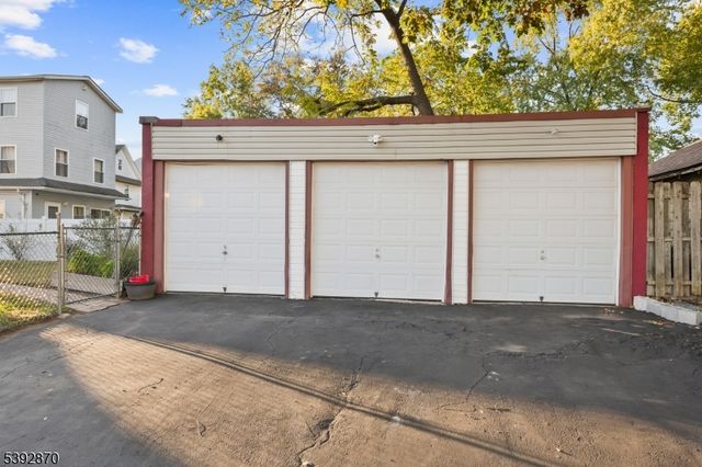 355 Bergen St, Plainfield City, NJ 07063