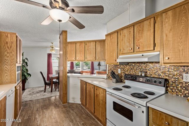 205 S HIGLEY Road 300, Mesa, AZ 85206