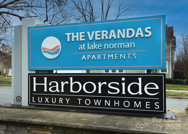 8204 Viewpoint Lane, Cornelius, NC 28031