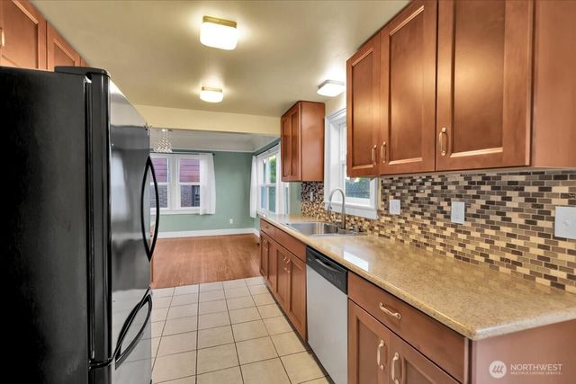 4124 6th Avenue, Tacoma, WA 98406