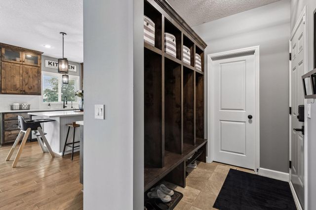 5385 Credit River Road SE, Prior Lake, MN 55372
