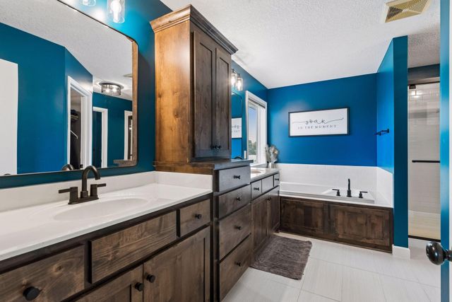 5385 Credit River Road SE, Prior Lake, MN 55372