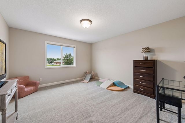 5385 Credit River Road SE, Prior Lake, MN 55372