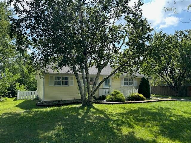 7705 Whitcomb Street, Merrillville, IN 46410