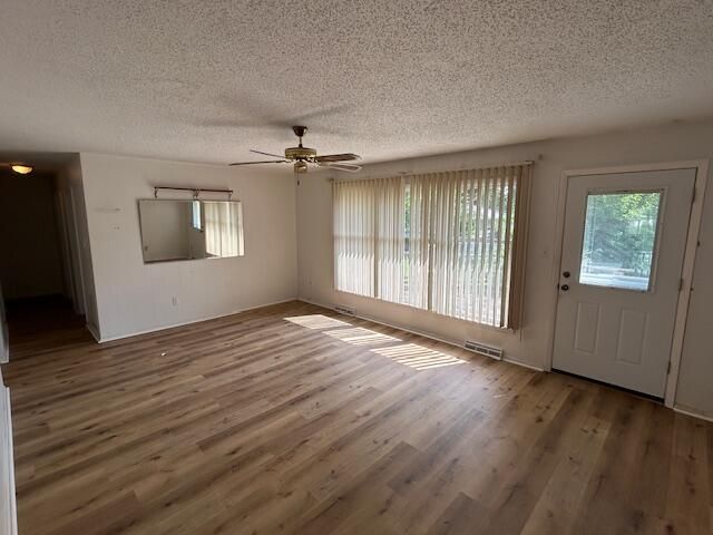 7705 Whitcomb Street, Merrillville, IN 46410