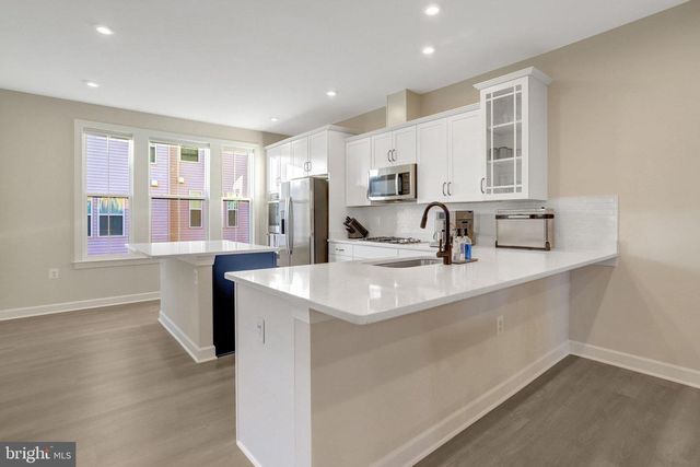 7282 NITTANY LN, Alexandria, VA 22306