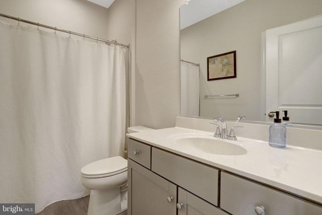 7282 NITTANY LN, Alexandria, VA 22306