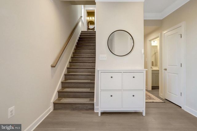 7282 NITTANY LN, Alexandria, VA 22306