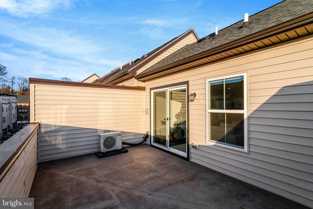 7282 NITTANY LN, Alexandria, VA 22306