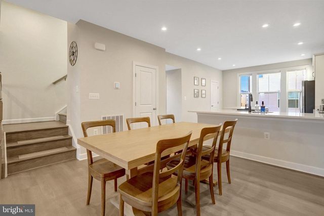 7282 NITTANY LN, Alexandria, VA 22306