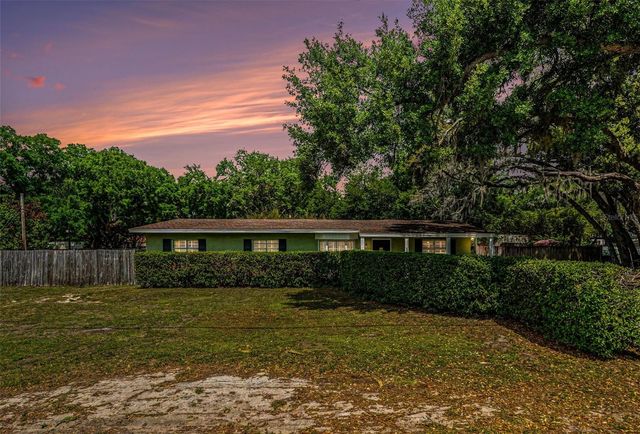 15402 LAKE MAGDALENE BOULEVARD, Tampa, FL 33613