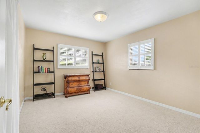 15402 LAKE MAGDALENE BOULEVARD, Tampa, FL 33613