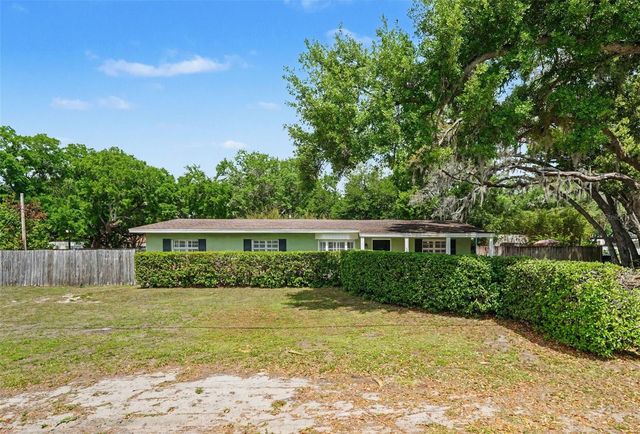 15402 LAKE MAGDALENE BOULEVARD, Tampa, FL 33613