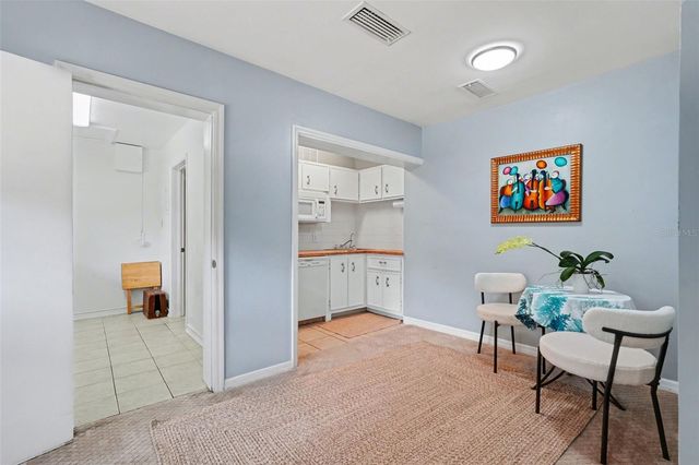 15402 LAKE MAGDALENE BOULEVARD, Tampa, FL 33613