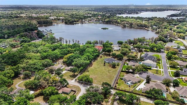 15402 LAKE MAGDALENE BOULEVARD, Tampa, FL 33613