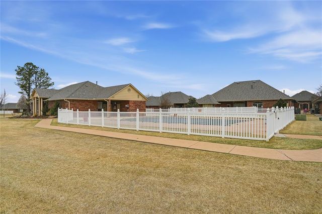 2620 NW 152nd Street, Edmond, OK 73013