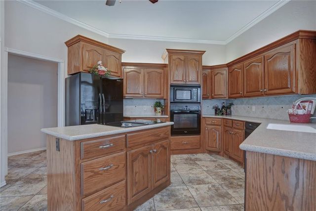 2620 NW 152nd Street, Edmond, OK 73013