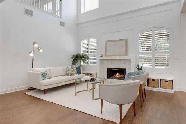 7621 Menler DR, Austin, TX 78735