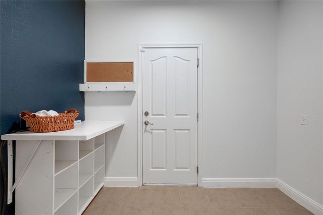 7621 Menler DR, Austin, TX 78735