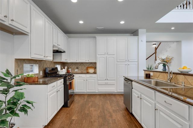 7621 Menler DR, Austin, TX 78735