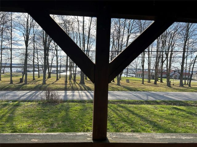 10820 N LAKE Road, Espyville, PA 16424