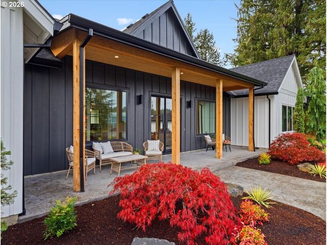 26190 Se HIGHWAY 224, Eagle Creek, OR 97022