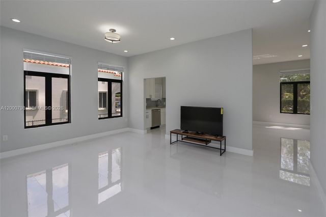 5126 SW 57th Ave, Miami, FL 33155