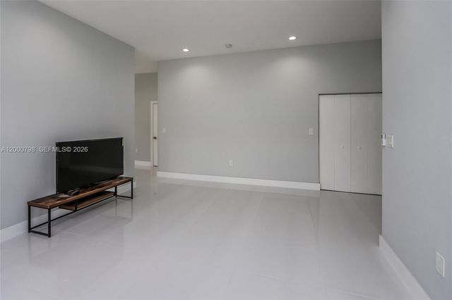 5126 SW 57th Ave, Miami, FL 33155