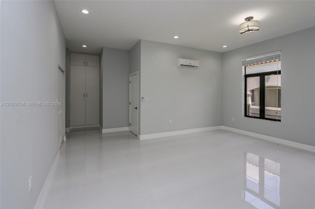 5126 SW 57th Ave, Miami, FL 33155