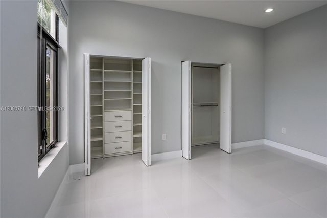 5126 SW 57th Ave, Miami, FL 33155