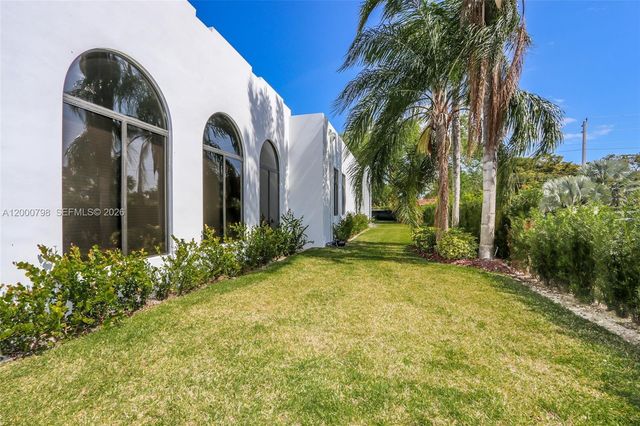 5126 SW 57th Ave, Miami, FL 33155