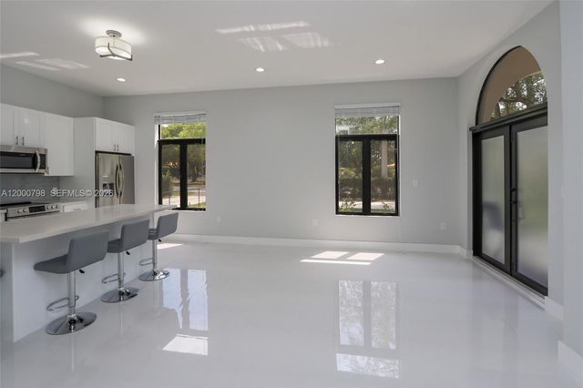 5126 SW 57th Ave, Miami, FL 33155