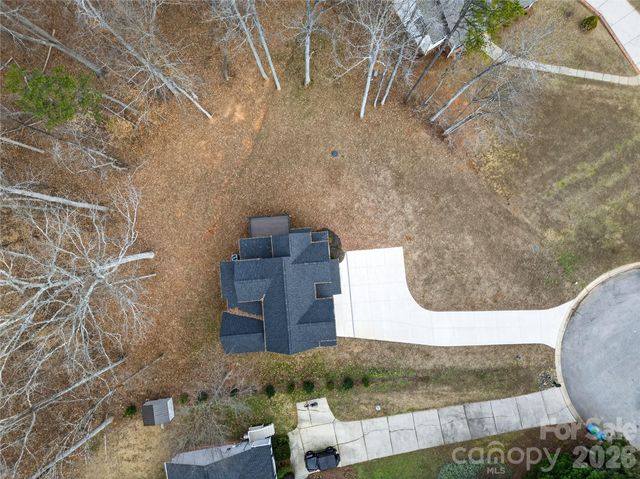 140 Meadowfall Lane, Troutman, NC 28166