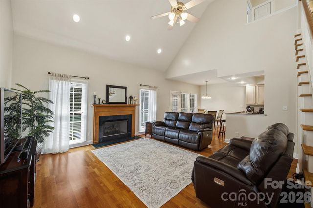1740 30th Avenue Drive NE, Hickory, NC 28601