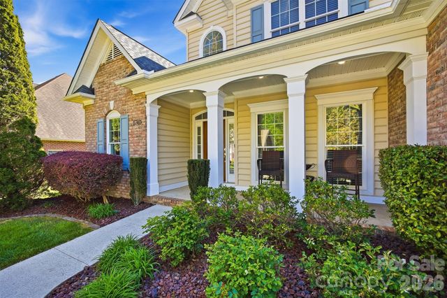 1740 30th Avenue Drive NE, Hickory, NC 28601