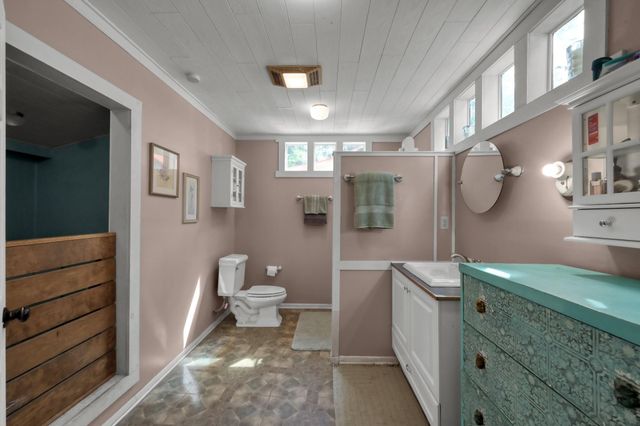 263 Travis Lane, Trinity, TX 75862